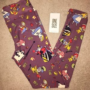 NWOT! LuLaRoe Disney Alice in Wonderland Leggings